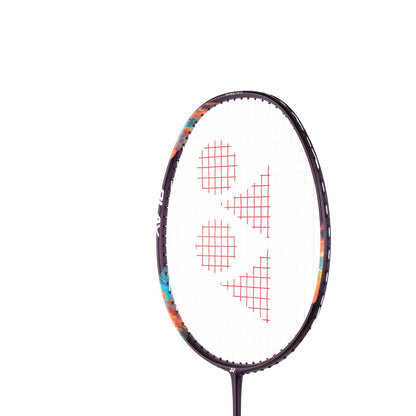 Yonex Nanoflare 700 Play Badmintonketcher