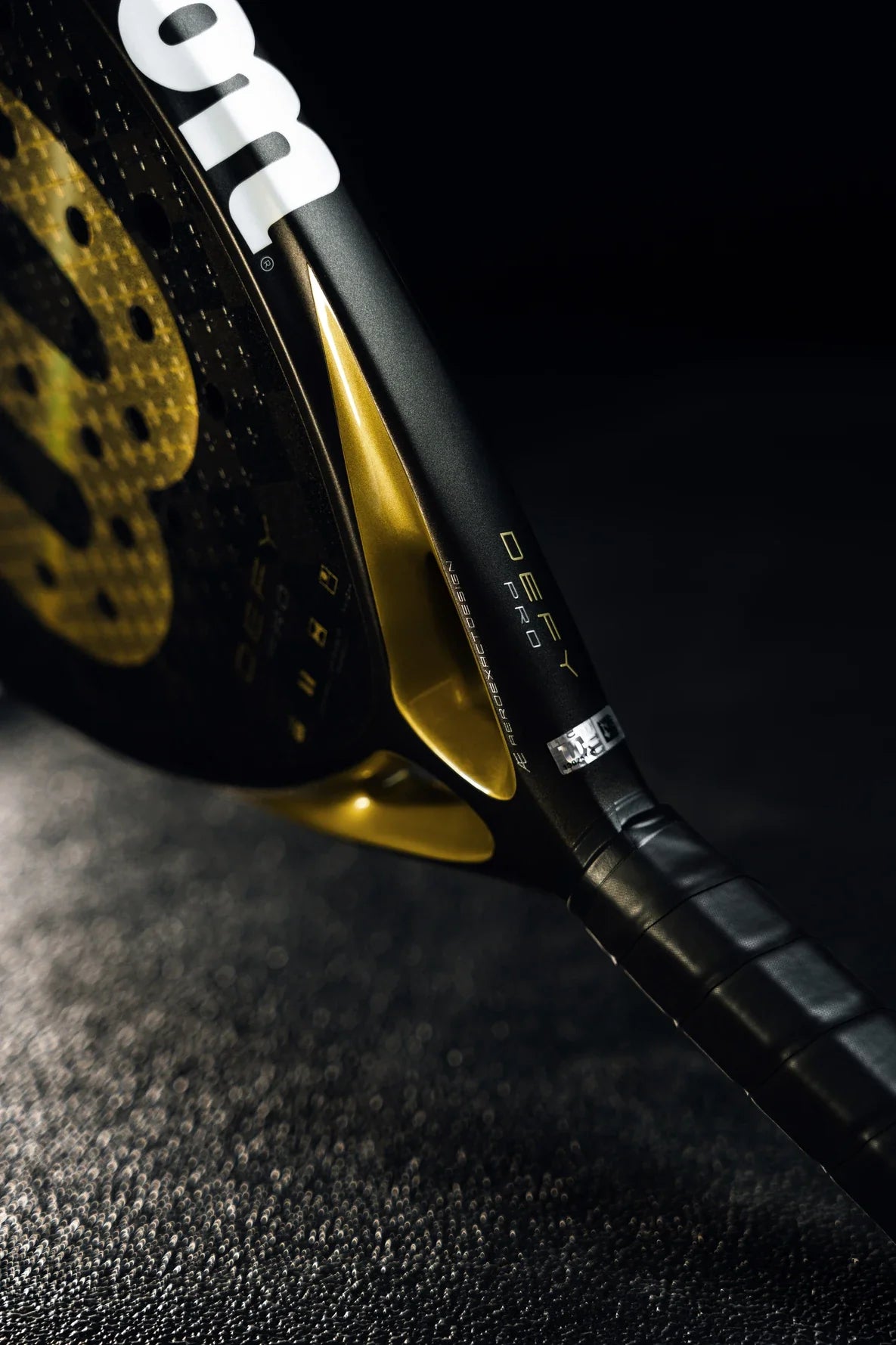 Wilson Defy Pro V1 Padelbat