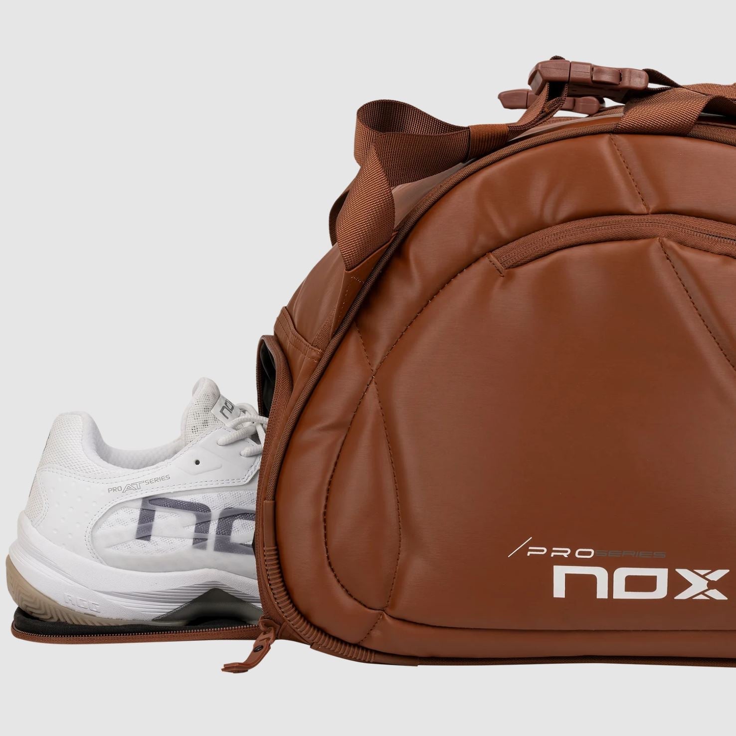 Nox Pro Series Padeltaske (Camel)