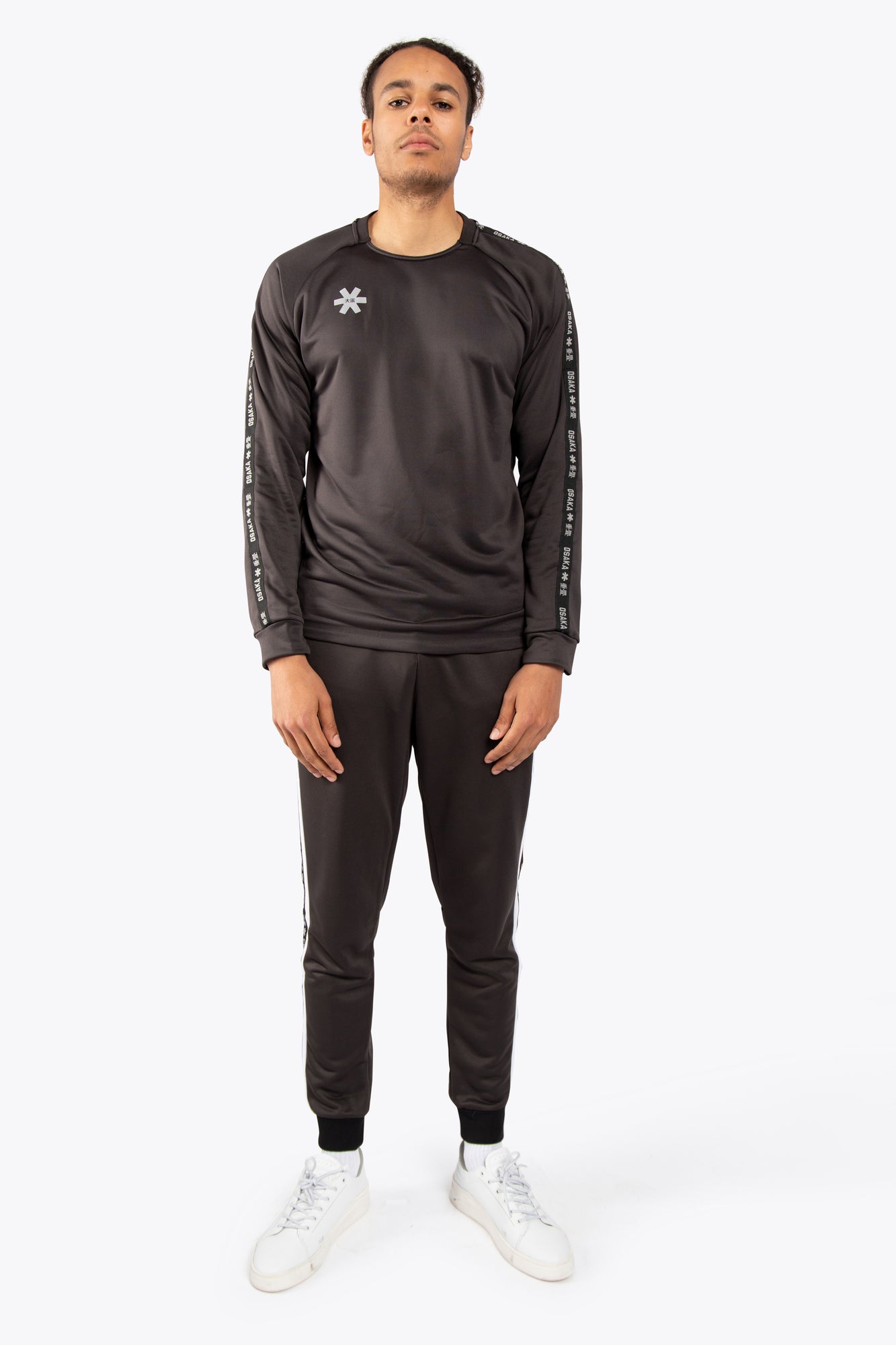 Osaka Men's Training Sweater (Black) - Padellife.dk